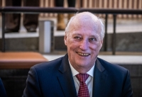 Kong Harald fyller 87 år onsdag. Han legger bak seg et innholdsrikt år.