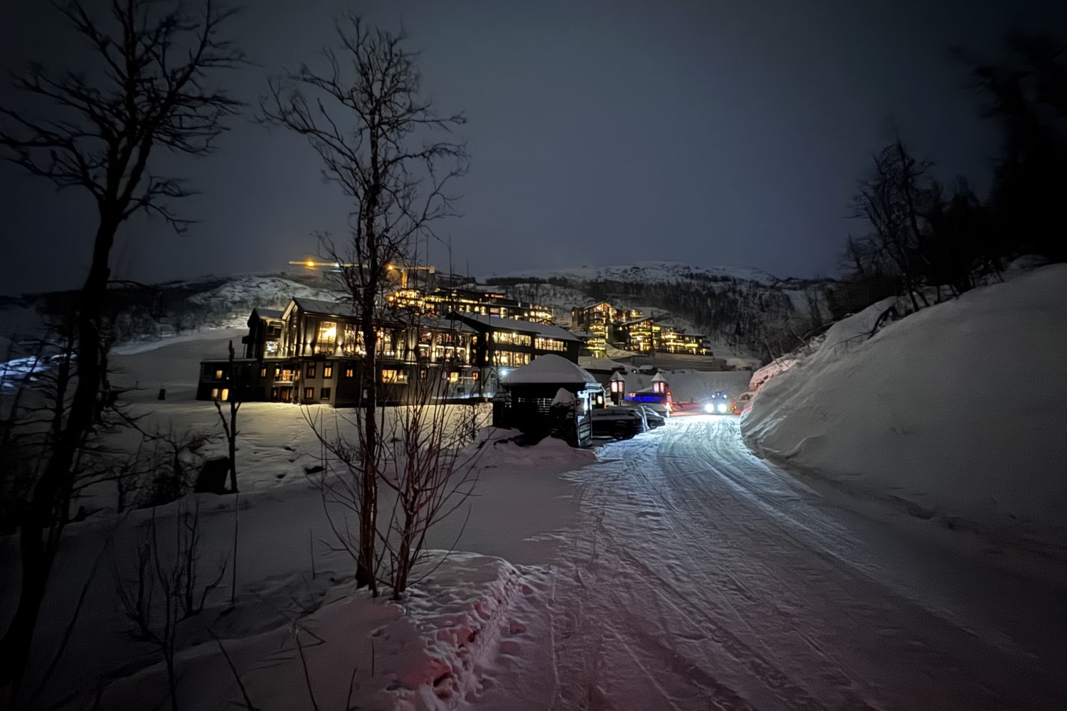 Brannvesenet slukket en brann i en leilighet her i Skigaarden.