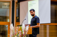 Zeshan Shakars «De kaller meg ulven» er stemt fram som årets beste bok av landets bokhandlere.