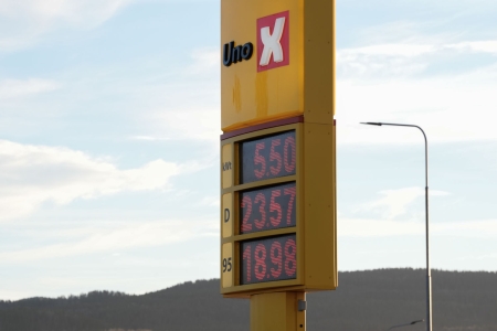 Diesel ble 35 øre billigere etter Stortingets avgiftskutt