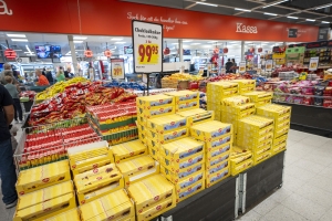 Sverige halverer matmomsen – påskefest for grensehandelen